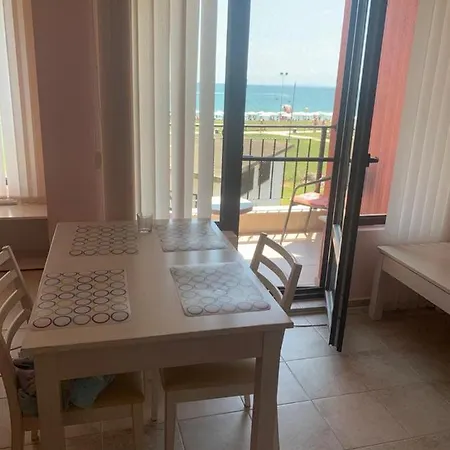 شقة Beachfront App In *